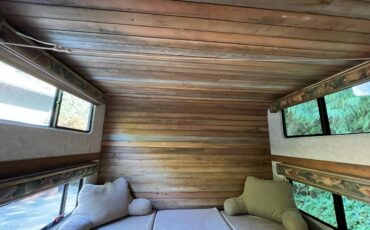 Ford-e350-class-c-1994-white-4