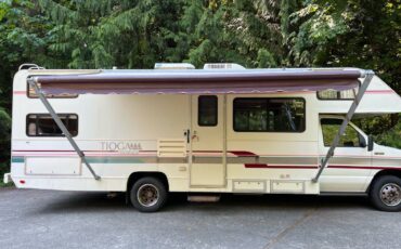 Ford-e350-class-c-1994-white-8