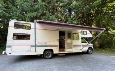 Ford-e350-class-c-1994-white-9