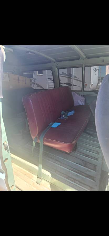 Ford-e350-club-wagon-1979-1