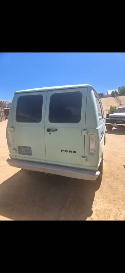 Ford-e350-club-wagon-1979-3