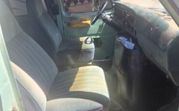 Ford-e350-club-wagon-1979-5