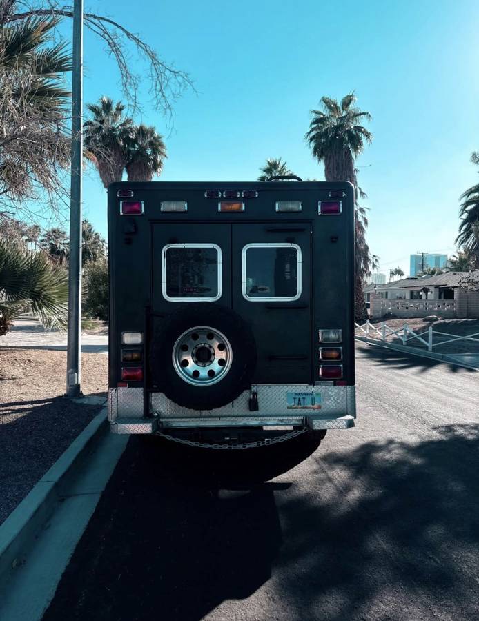 Ford-e350-diesel-1995-black-3