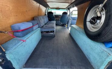 Ford-e350-van-1986-white-4