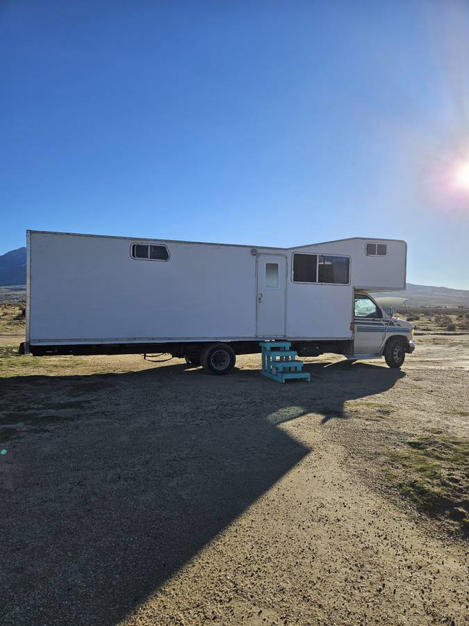 Ford-econoline-e-350-diesel-1994-white-4