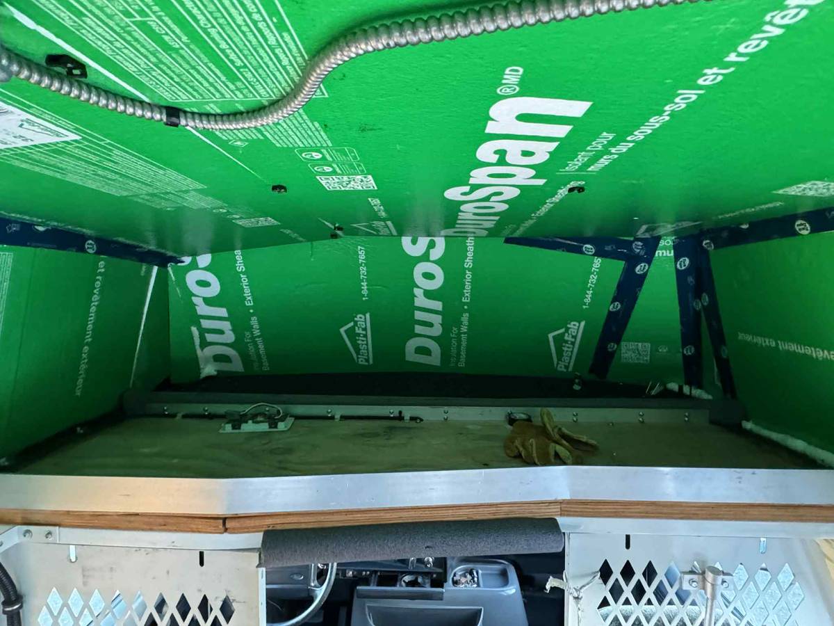 Ford-econoline-e250-high-roof-1993-blue-15