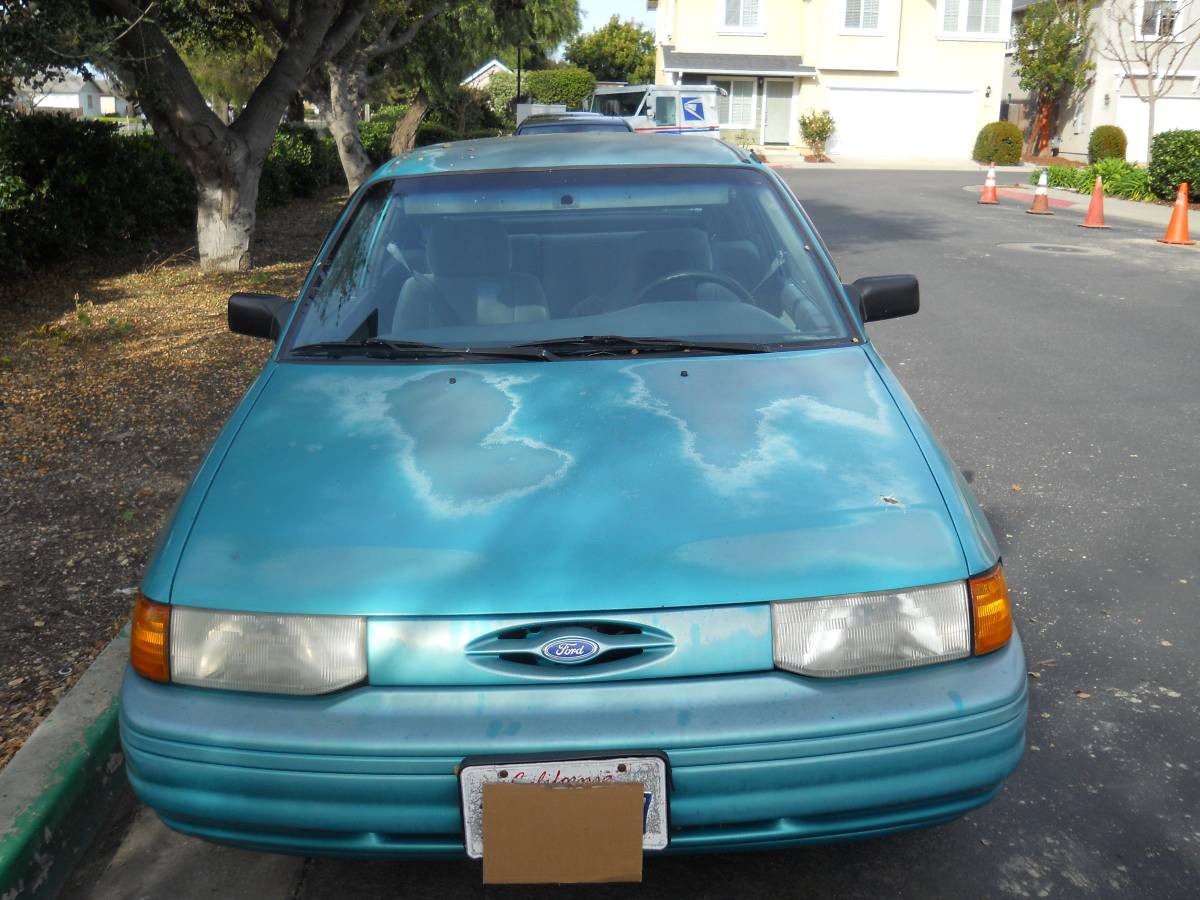 Ford-escort-1995