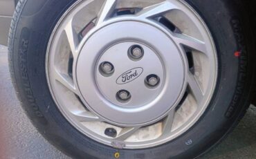 Ford-escort-lx-1990-red-13