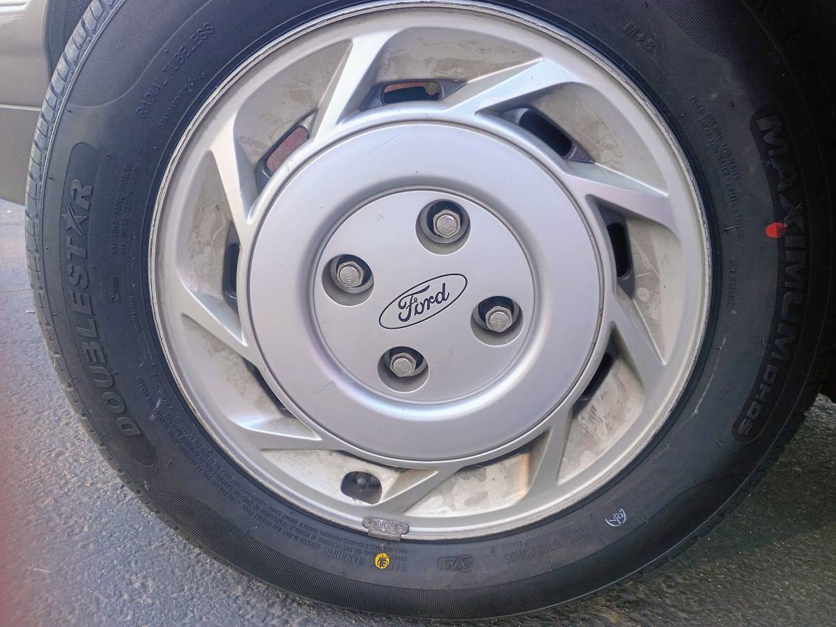 Ford-escort-lx-1990-red-13