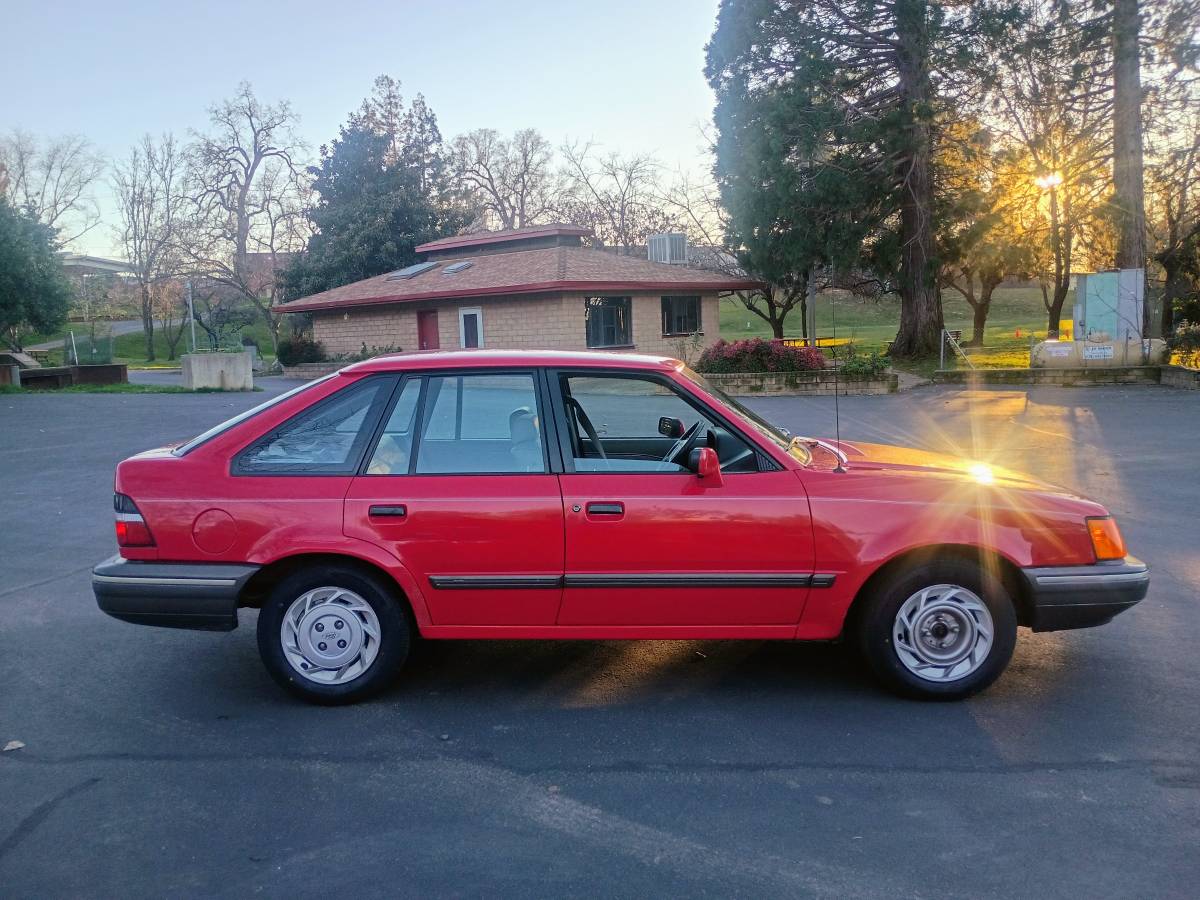 Ford-escort-lx-1990-red-4