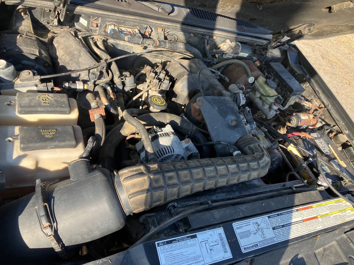 Ford-explorer-1995-black-1