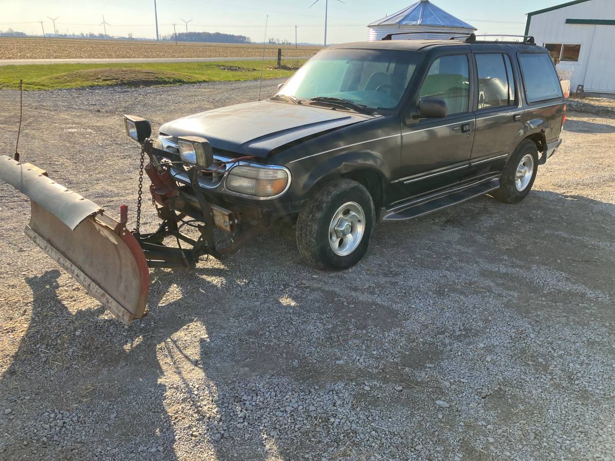 Ford-explorer-1995-black-4