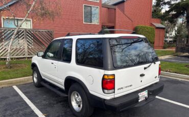 Ford-explorer-1996-1