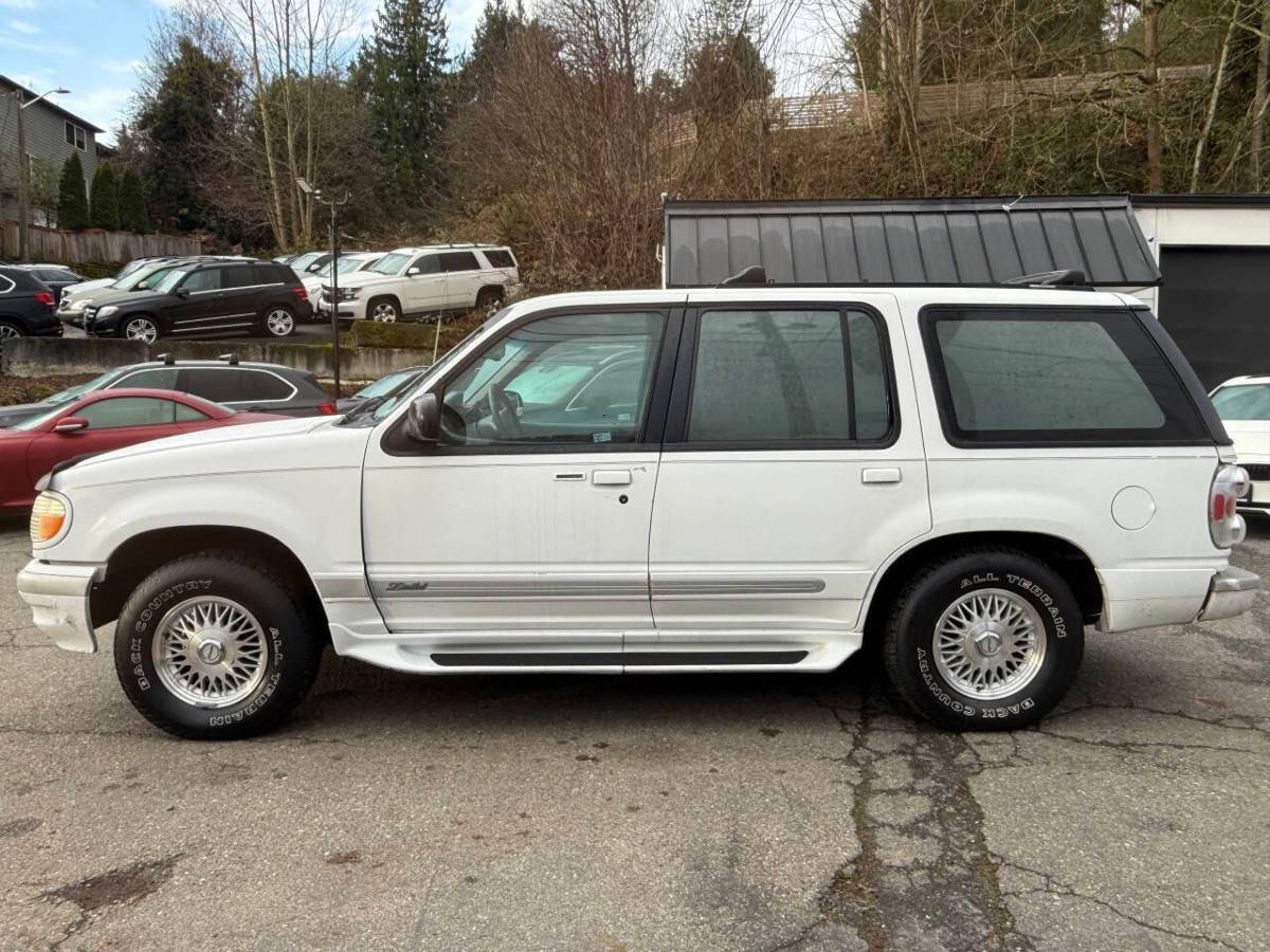 Ford-explorer-limited-4dr-suv-1995-white-10