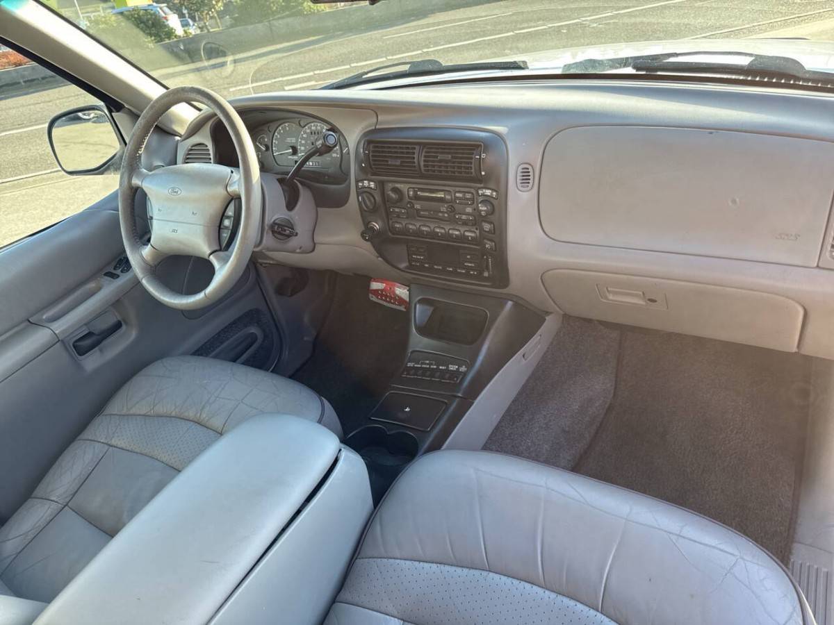 Ford-explorer-limited-4dr-suv-1995-white-18