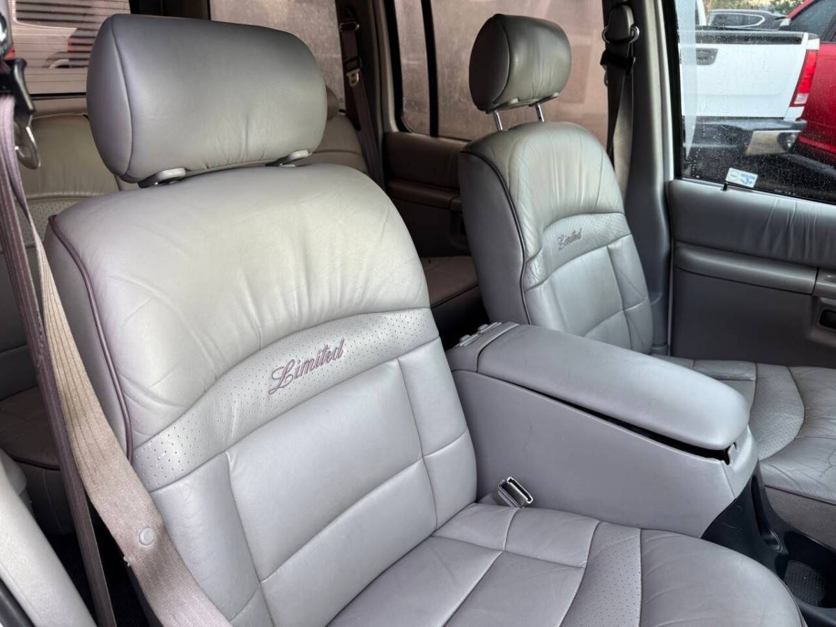 Ford-explorer-limited-4dr-suv-1995-white-5