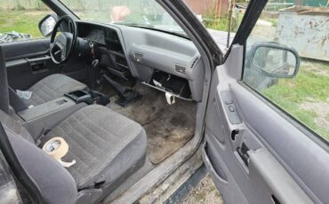 Ford-explorer-xlt-1996-black-4