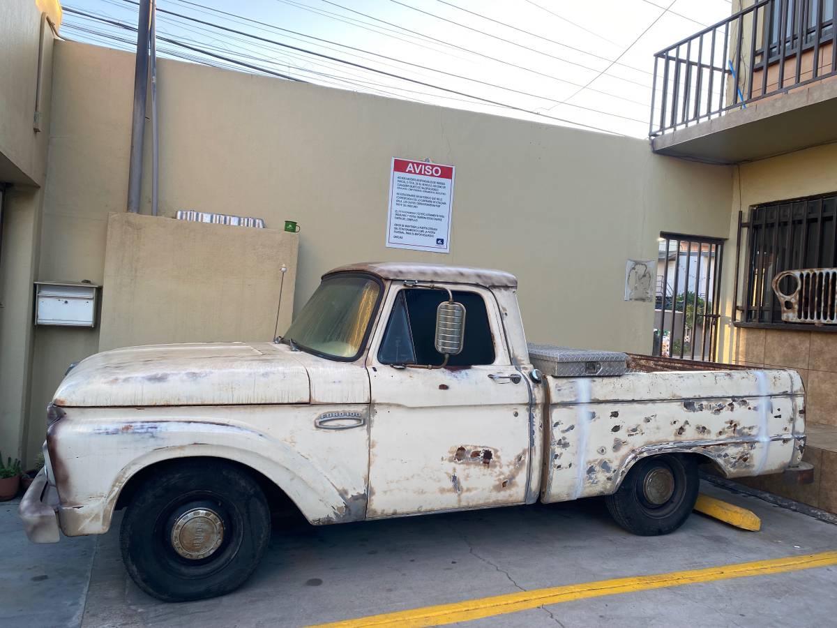 Ford-f-150-1965-white-6