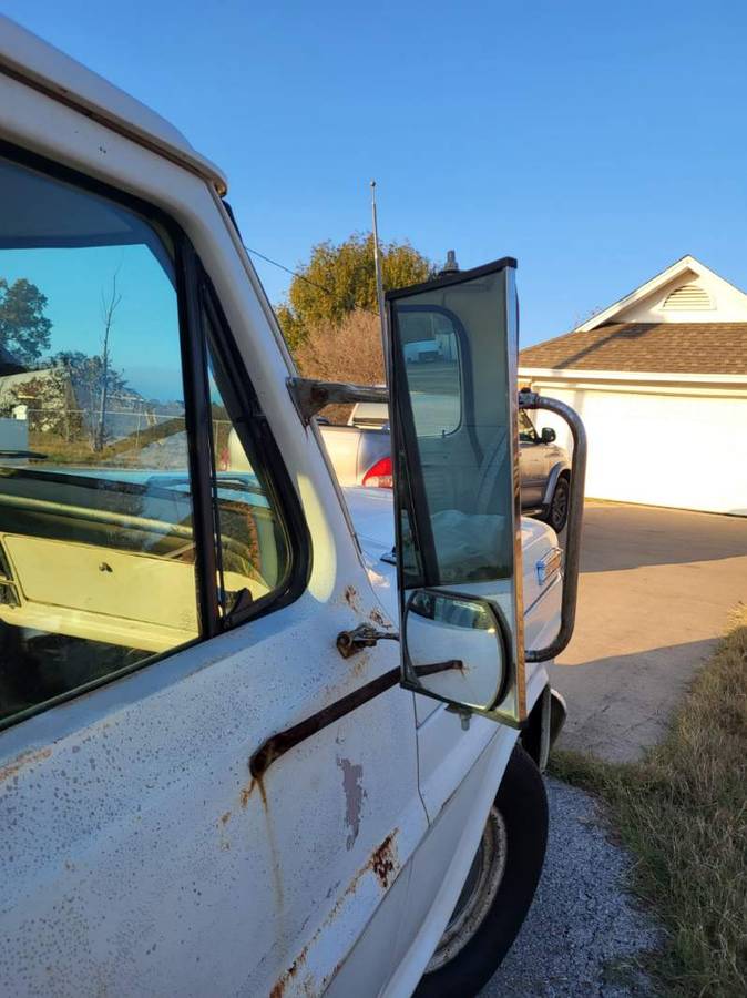 Ford-f-150-1969-white-15