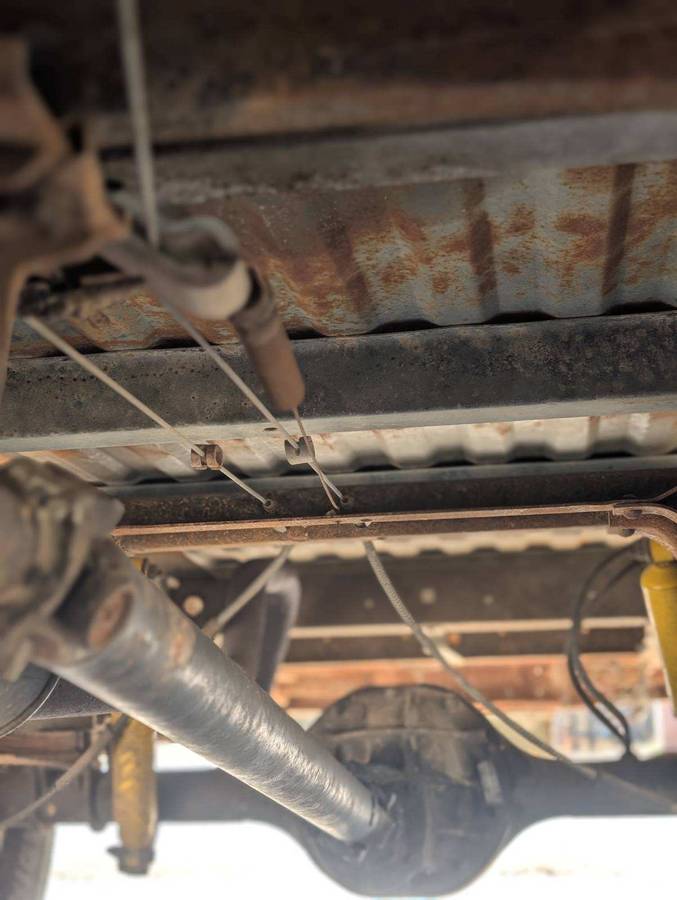 Ford-f-150-1969-white-16