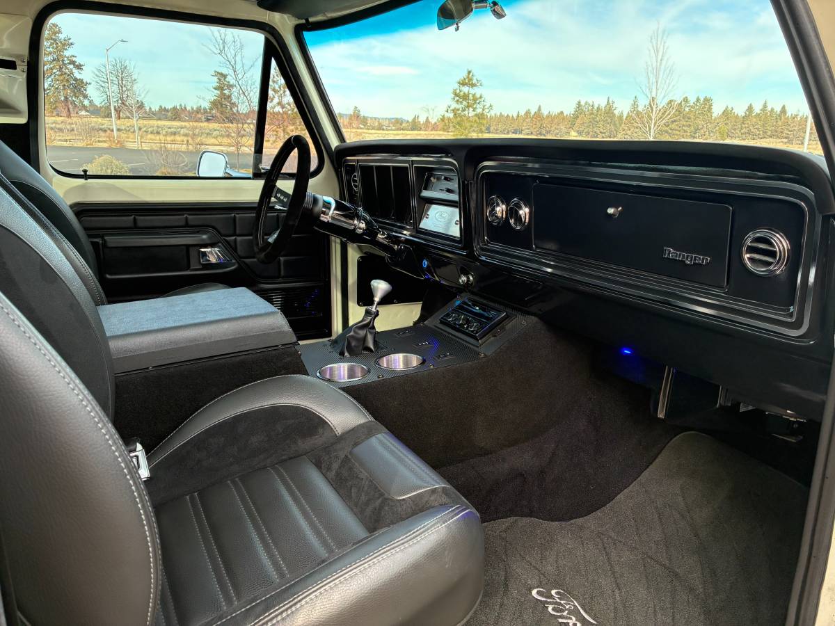 Ford-f-150-1976-green-10