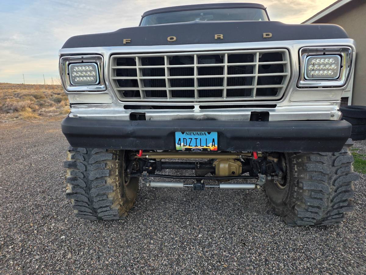 Ford-f-150-1979-black-7