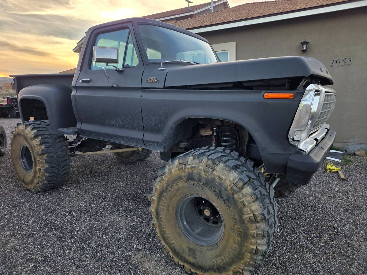 Ford-f-150-1979-black-9