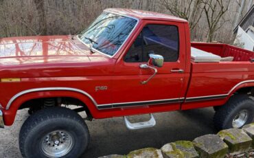 Ford-f-150-1984-red-2