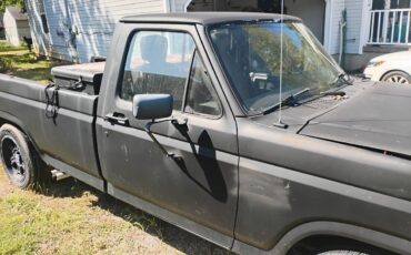 Ford-f-150-1985-black-4