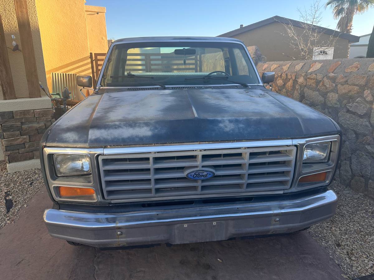 Ford-f-150-1985-blue-1