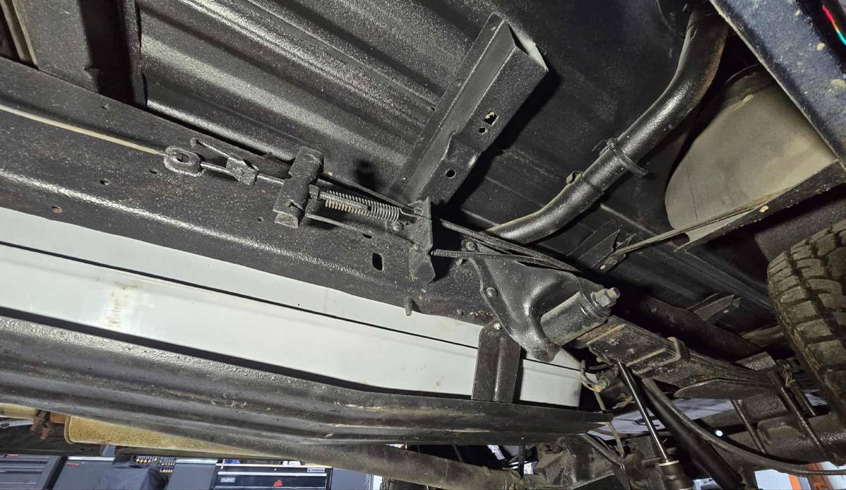 Ford-f-150-1988-blue-15