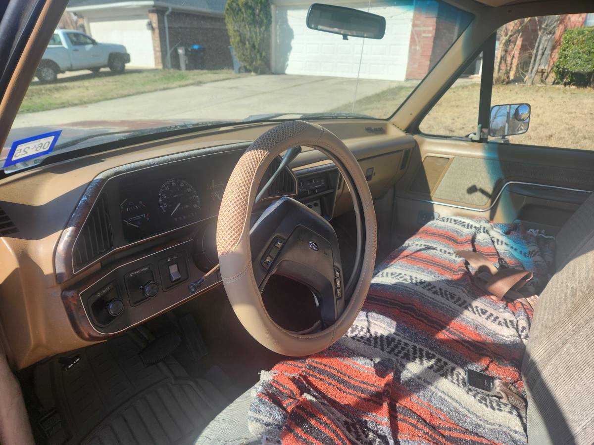 Ford-f-150-1988-brown-1