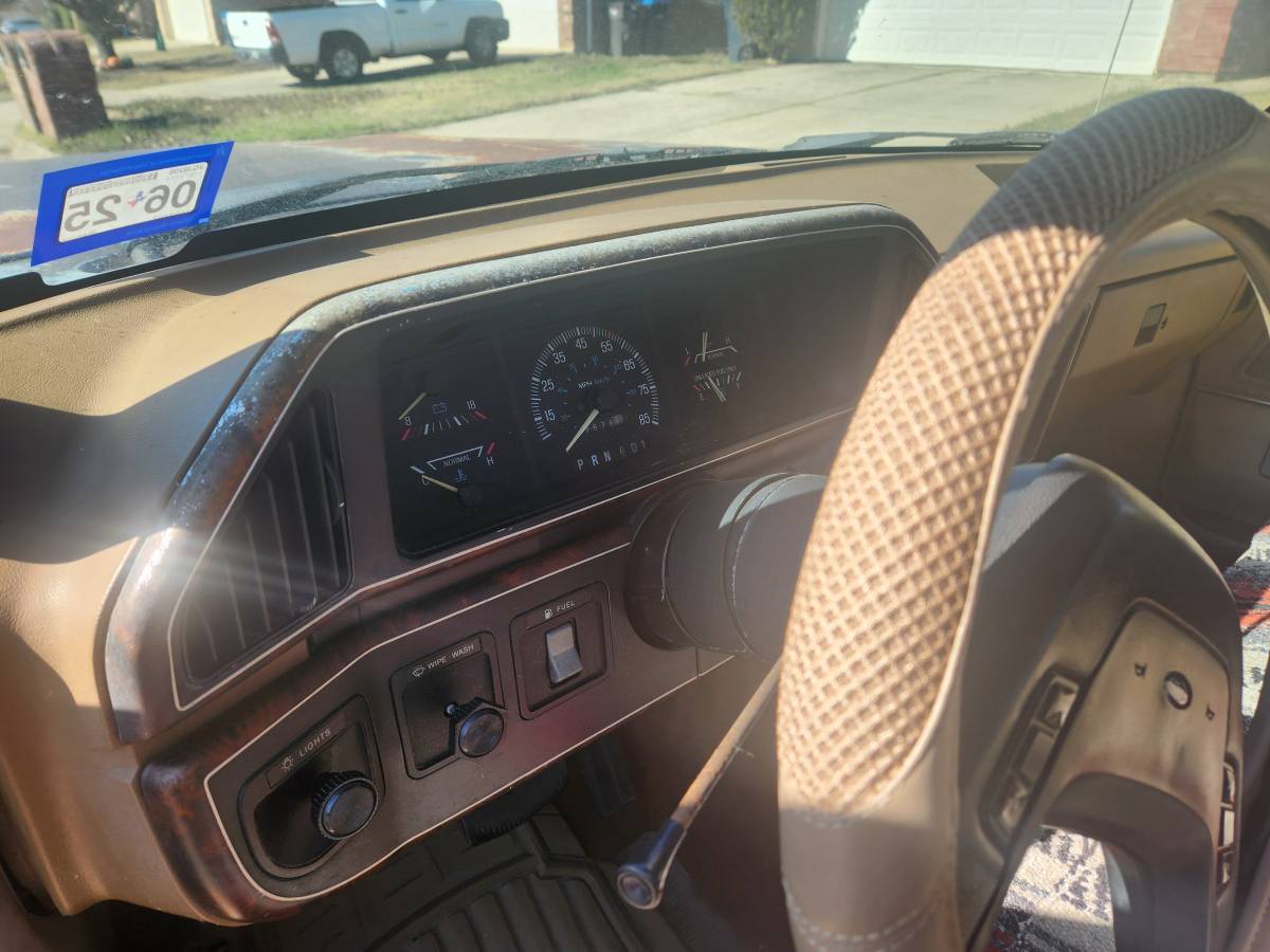 Ford-f-150-1988-brown-4