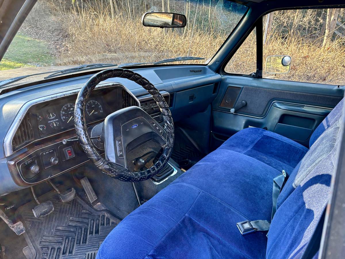 Ford-f-150-1988-grey-4