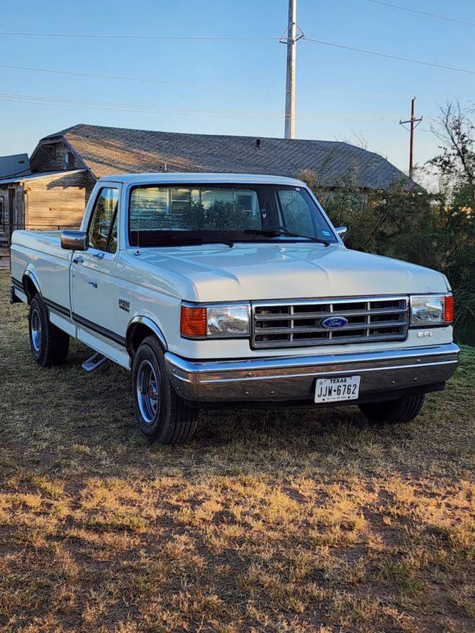 Ford-f-150-1988-white-1
