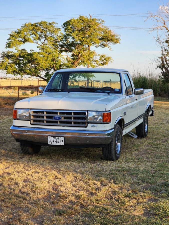 Ford-f-150-1988-white-3