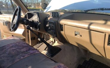 Ford-f-150-1989-white