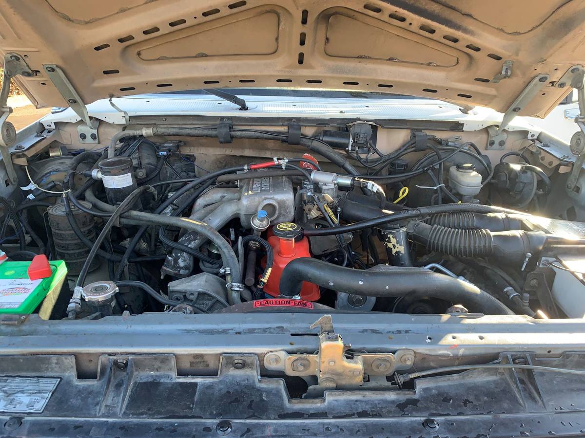 Ford-f-150-1989-white-8