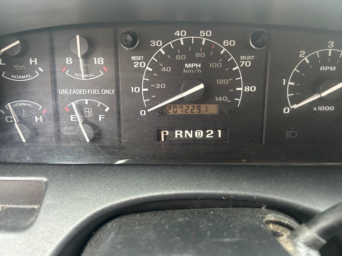 Ford-f-150-1993-white-3