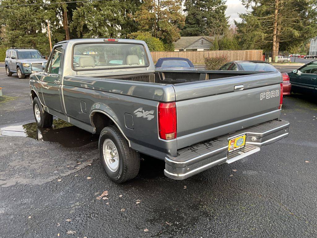 Ford-f-150-1995-silver-1