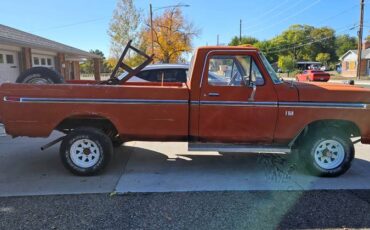 Ford-f-150-explorer-4x4-1976-red-2