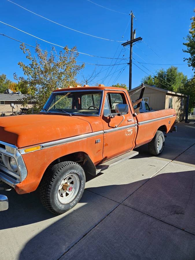 Ford-f-150-explorer-4x4-1976-red-3