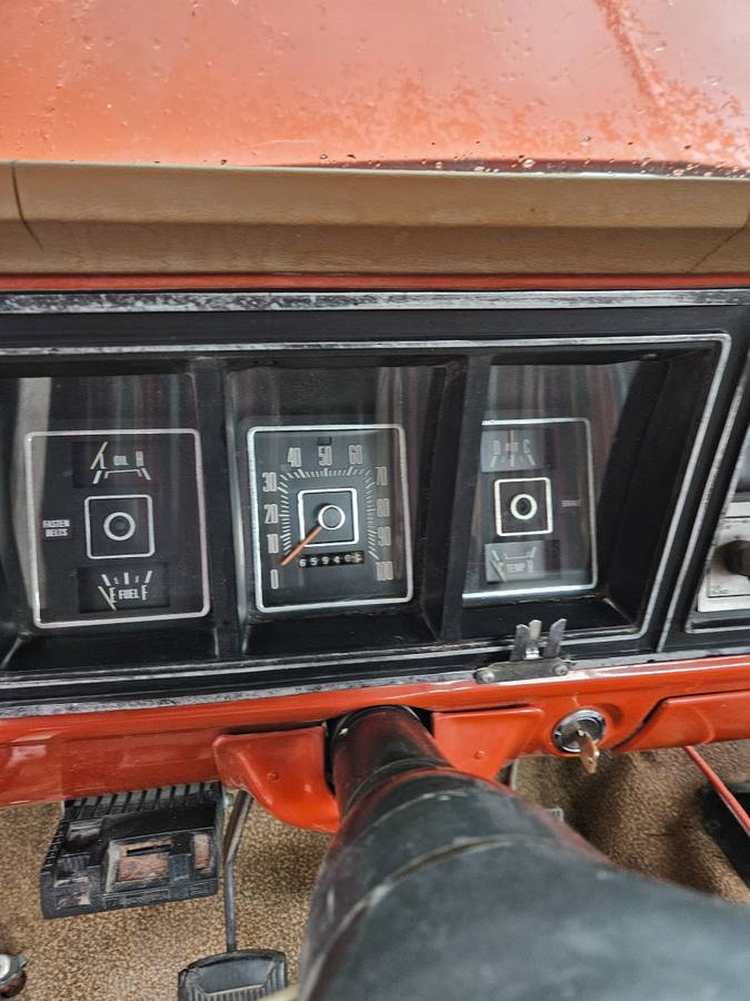 Ford-f-150-explorer-4x4-1976-red-4