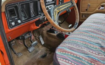 Ford-f-150-explorer-4x4-1976-red-5