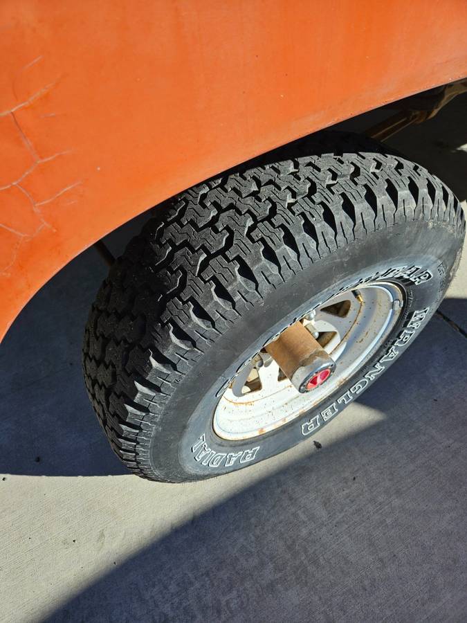 Ford-f-150-explorer-4x4-1976-red-6