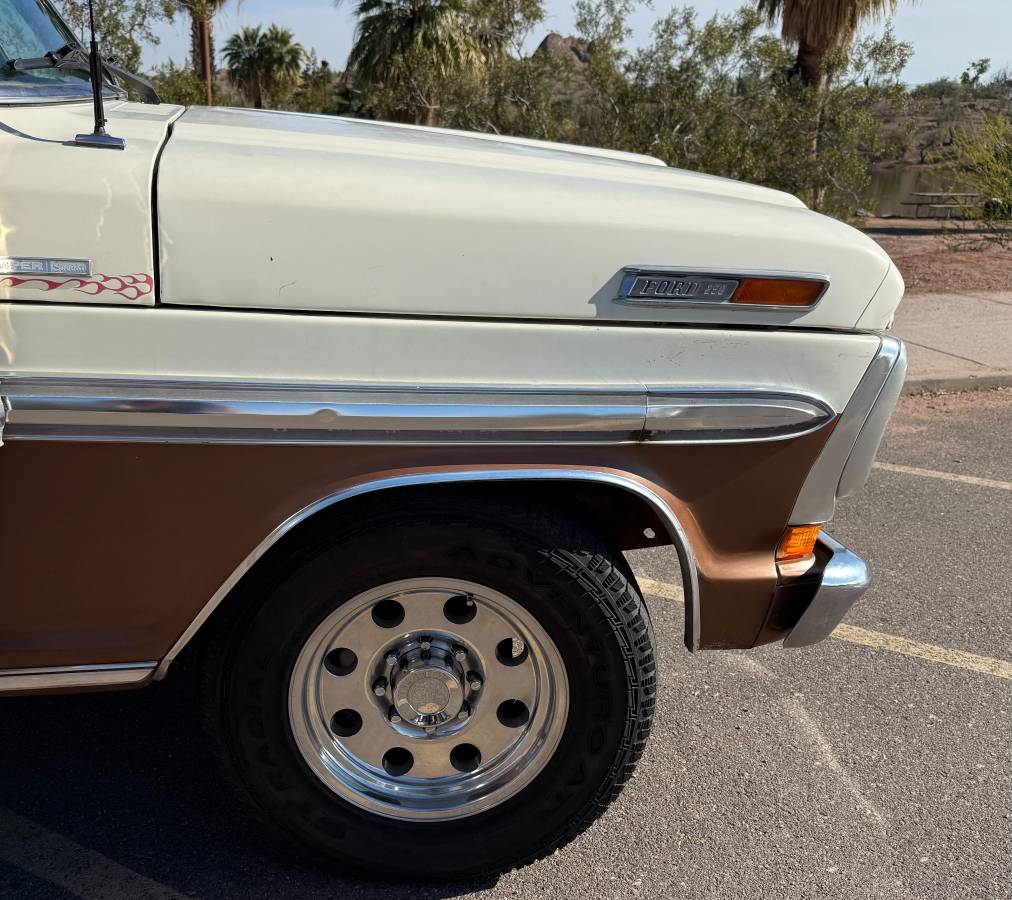 Ford-f-250-1972-custom-2