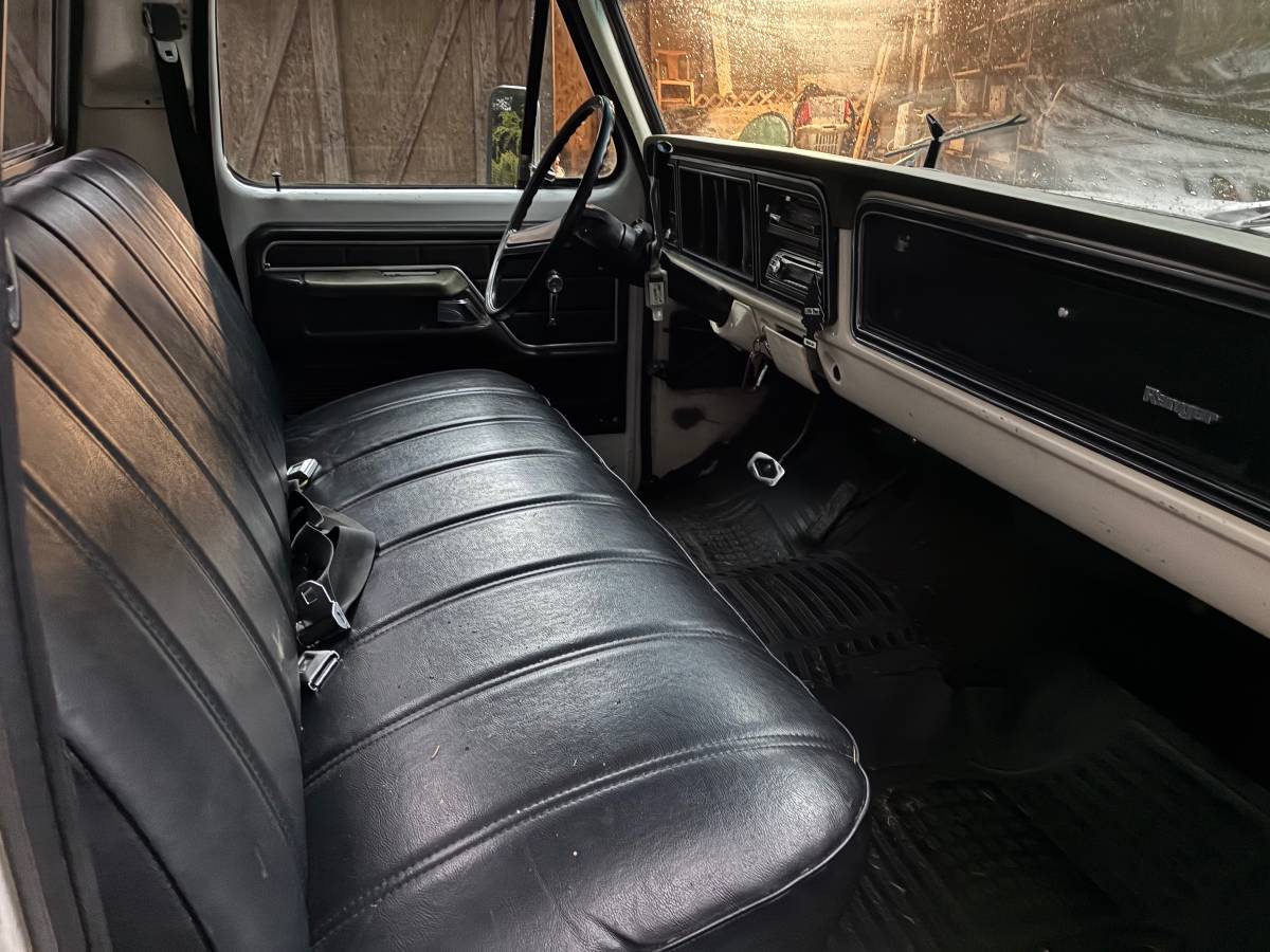 Ford-f-250-1976-green-3