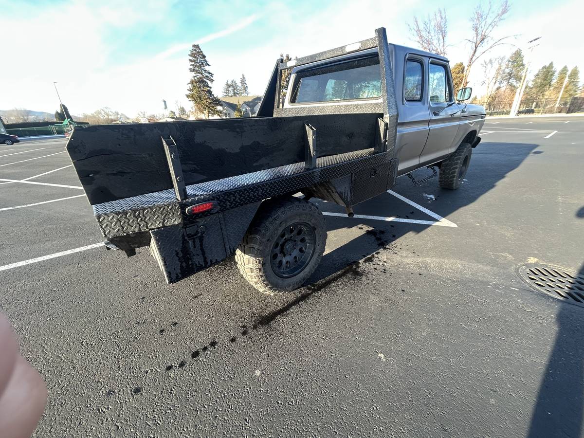 Ford-f-250-1978-grey-14