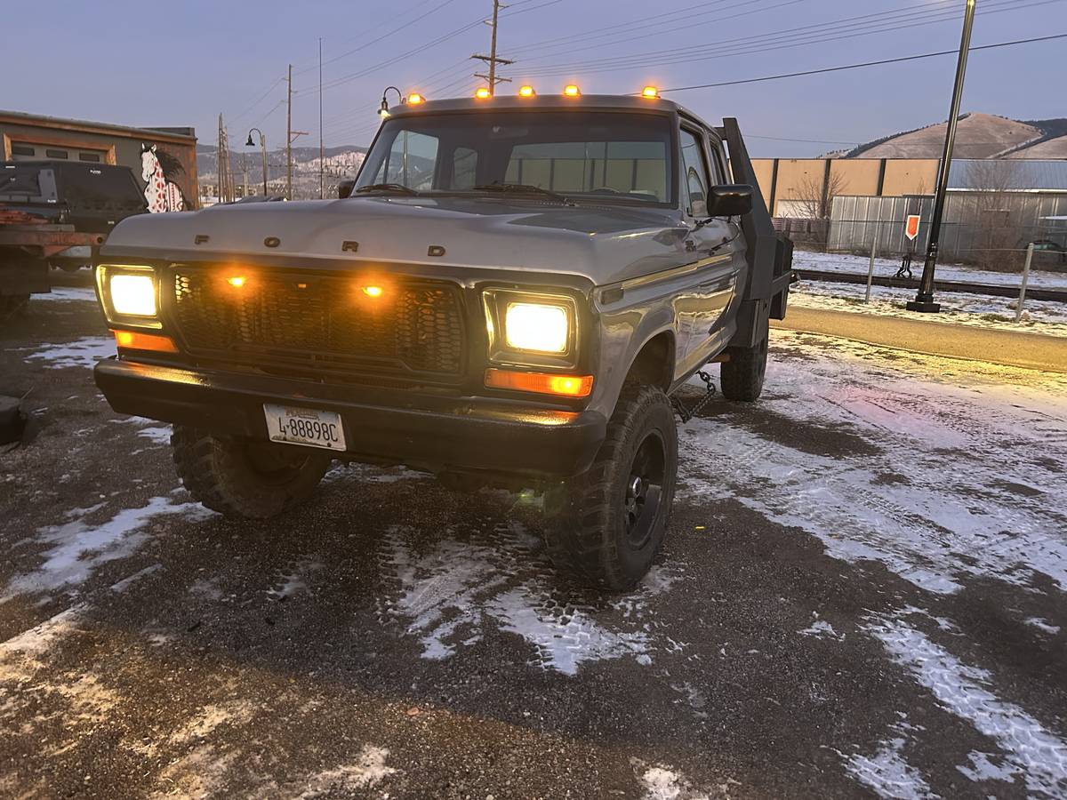 Ford-f-250-1978-grey-15