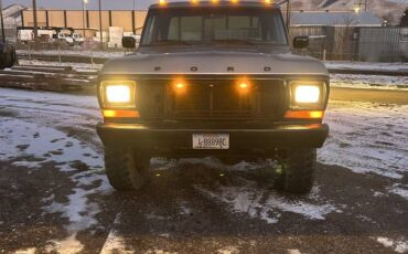 Ford-f-250-1978-grey-17